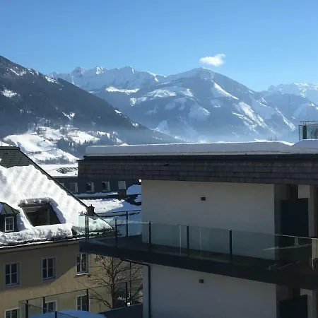 Penthouse Zell Am With And Mountain View Apartment